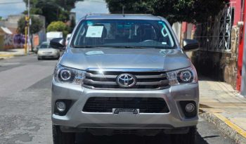 
									Toyota Hilux 2022 full								