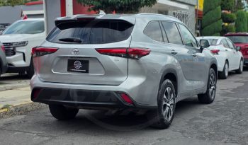 
									TOYOTA HIGHLANDER XLE 2020 full								