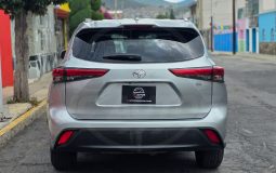 TOYOTA HIGHLANDER XLE 2020