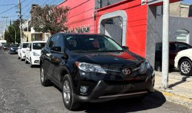 TOYOTA RAV-4 XLE 2014