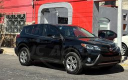TOYOTA RAV-4 XLE 2014