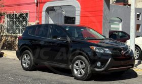 TOYOTA RAV-4 XLE 2014