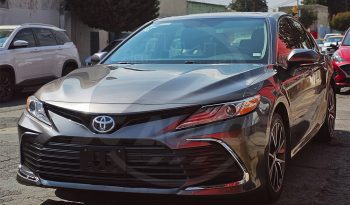 
									TOYOTA CAMRY XLE 2021 full								