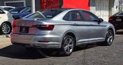 VOLKS WAGEN JETTA R-LINE 2021