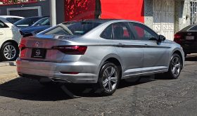 VOLKS WAGEN JETTA R-LINE 2021