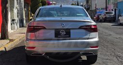 VOLKS WAGEN JETTA R-LINE 2021