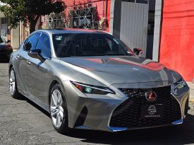 LEXUS IS300 2024