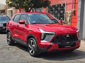 MITSUBISHI OUTLANDER SE PLUS 2025