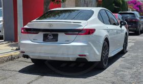 TOYOTA CAMRY 2025