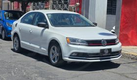VOLKSWAGEN JETTA 2016