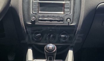 
									VOLKSWAGEN JETTA 2016 full								