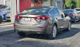 MAZDA 3 2018