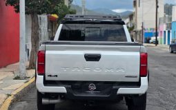TOYOTA TACOMA TRD SPORT 2024