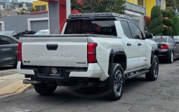 TOYOTA TACOMA TRD SPORT 2024