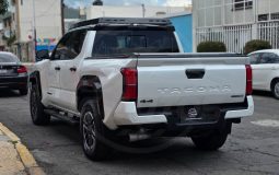 TOYOTA TACOMA TRD SPORT 2024