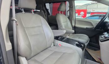 
									TOYOTA SIENNA 2019 full								