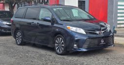 TOYOTA SIENNA 2019