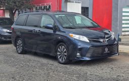 TOYOTA SIENNA 2019