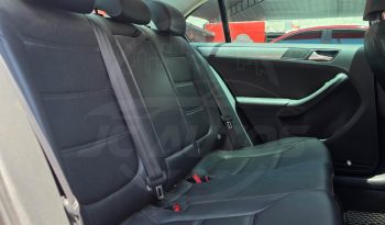 
									VOLKSWAGEN JETTA 2017 full								