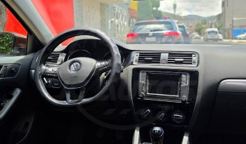 
									VOLKSWAGEN JETTA 2017 full								