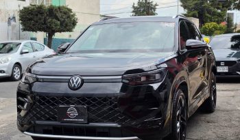
									Volkswagen Tiguan 2025 full								