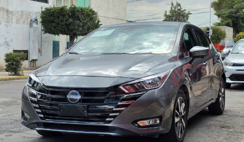 NISSAN VERSA ADVANCE 2024