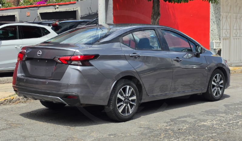 NISSAN VERSA ADVANCE 2024