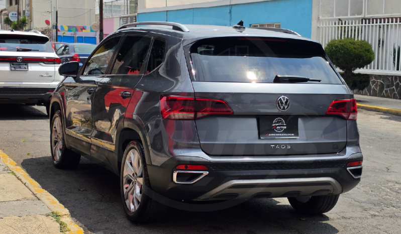 VOLKSWAGEN TAOS COMFORTLINE 2024